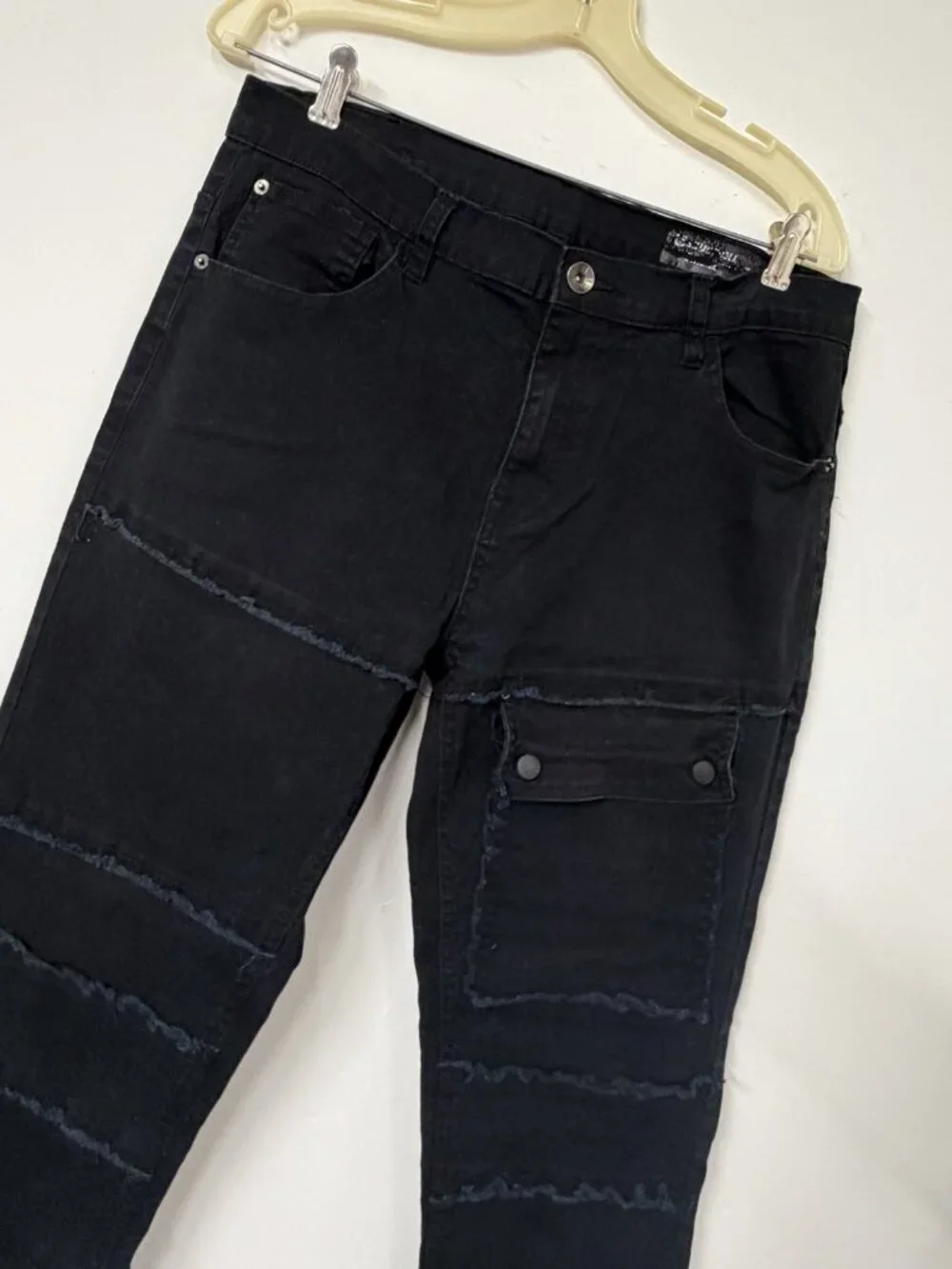 Southpole Men's 32x33 Black Denim Cotton Raw Hem Pockets Skinny Legs Jeans Pants